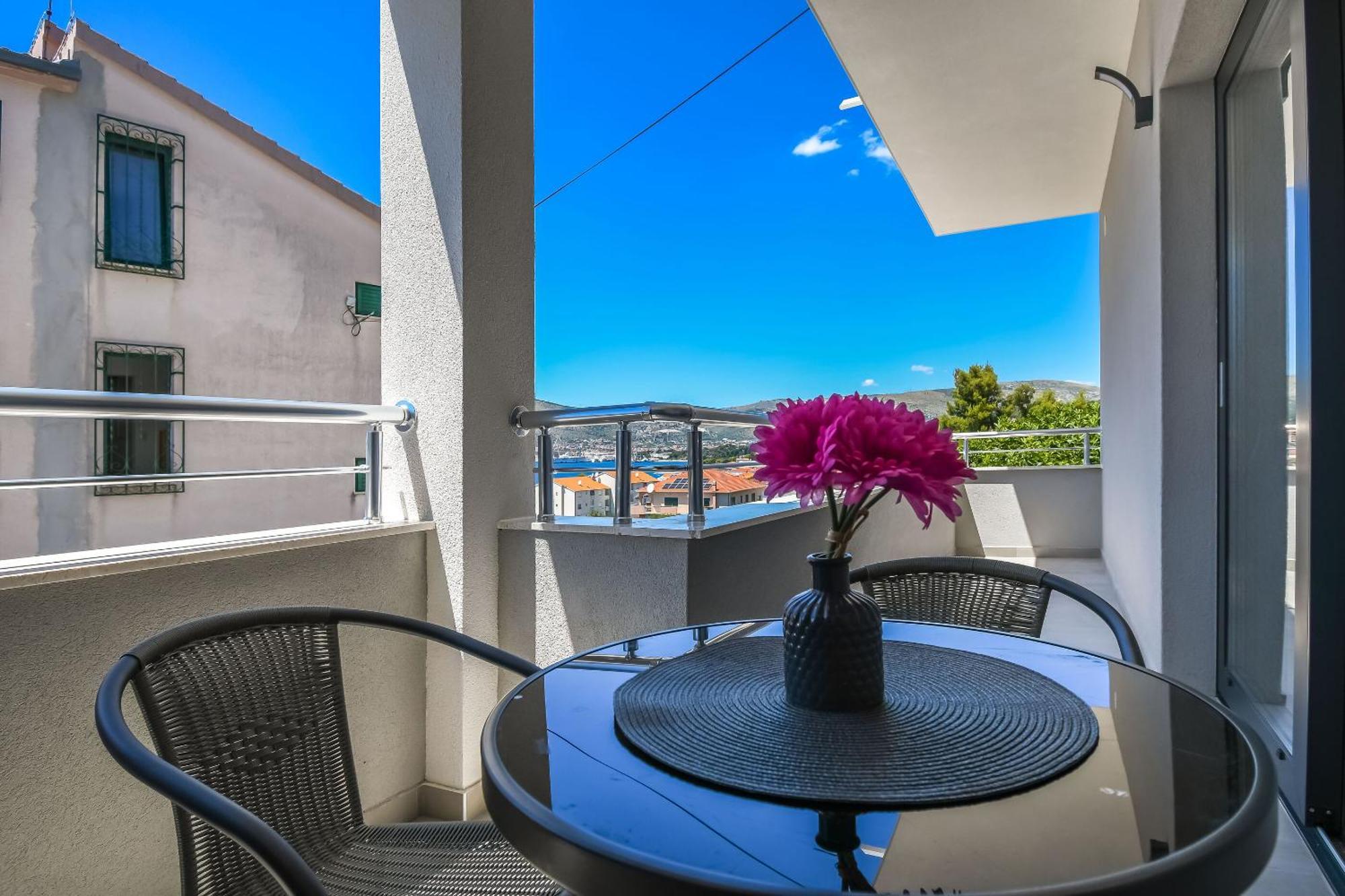 Apartments Neli Trogir Ngoại thất bức ảnh